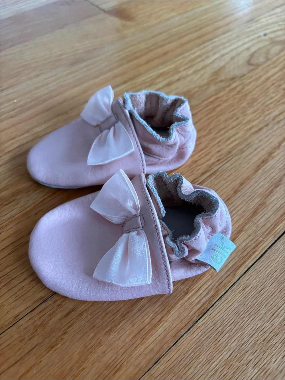 Elk Pink Baby Bow Moccasin Shoes
